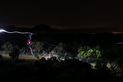 Photo de trail : Frontale au Grand Raid de la Réunion (c) Mickael Mussard Photographe