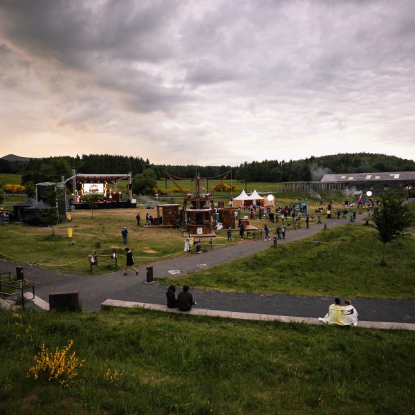 Photo journalisme : les Nuées Ardentes au Panoramique des Dômes (c) Mickael Mussard Photographe Photo journalisme : les Nuées Ardentes au Panoramique des Dômes (c) Mickael Mussard Photographe