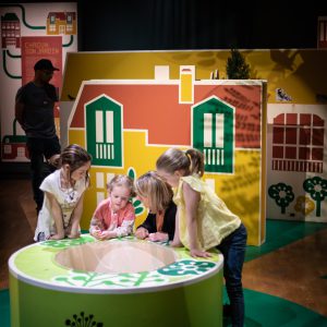 Photo journalisme : exposition Nature en ville au musée Lecoq, une exposition pour petits et grands (c) Mickael Mussard Photographe Photo journalisme : exposition Nature en ville au musée Lecoq, une exposition pour petits et grands (c) Mickael Mussard Photographe