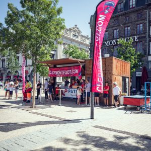Photo de sport : kiosque du Clermont-Foot 63 sur la place de Jaude (c) Mickael Mussard Photographe Photo de sport : kiosque du Clermont-Foot 63 sur la place de Jaude (c) Mickael Mussard Photographe